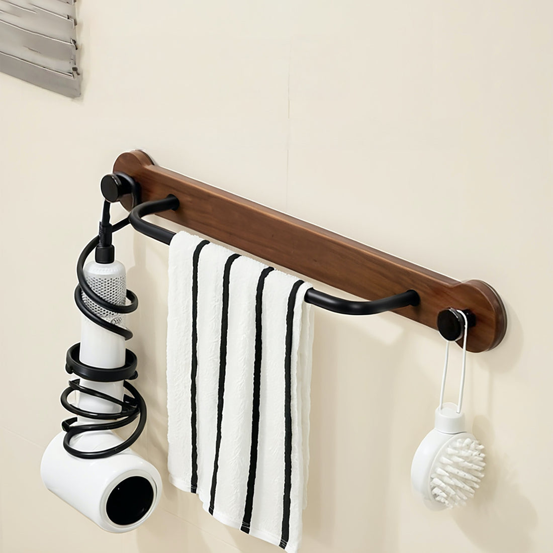 Elegant handdukshängare i valnöt och metall (sugproppsmontering)