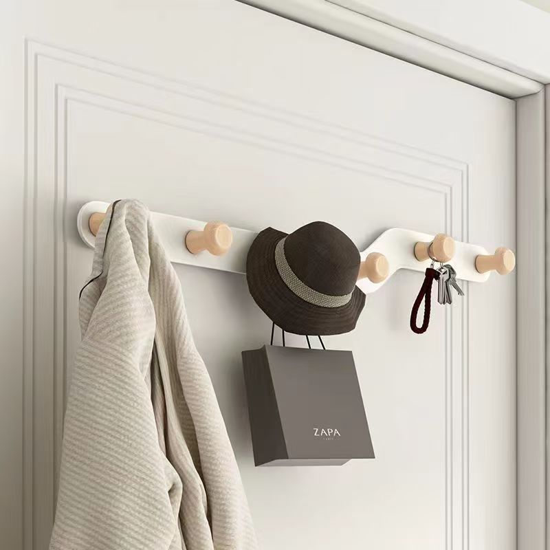 Vägghängd Klädhängare i Skandinavisk Design